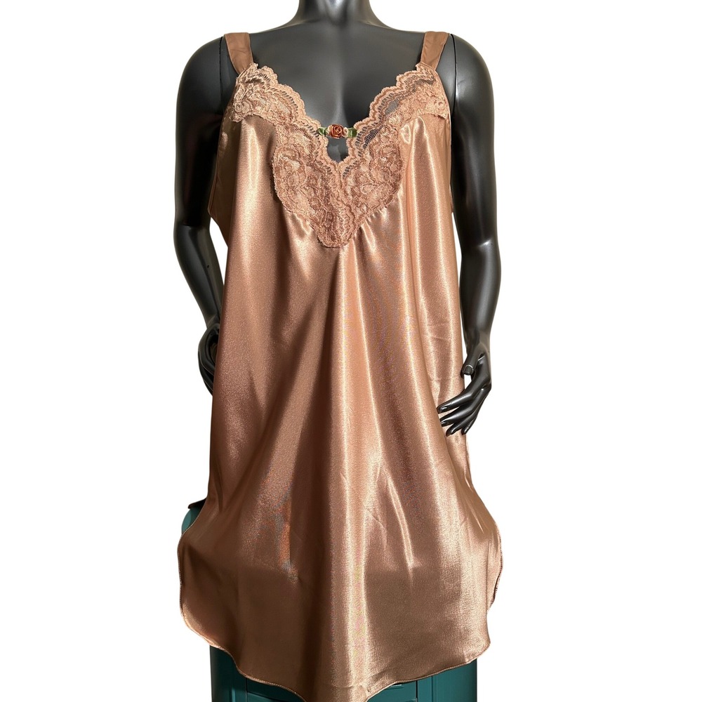 Expressions by California Dynasty Chemise Gold Satin 90s Y2K Vintage Nightie L